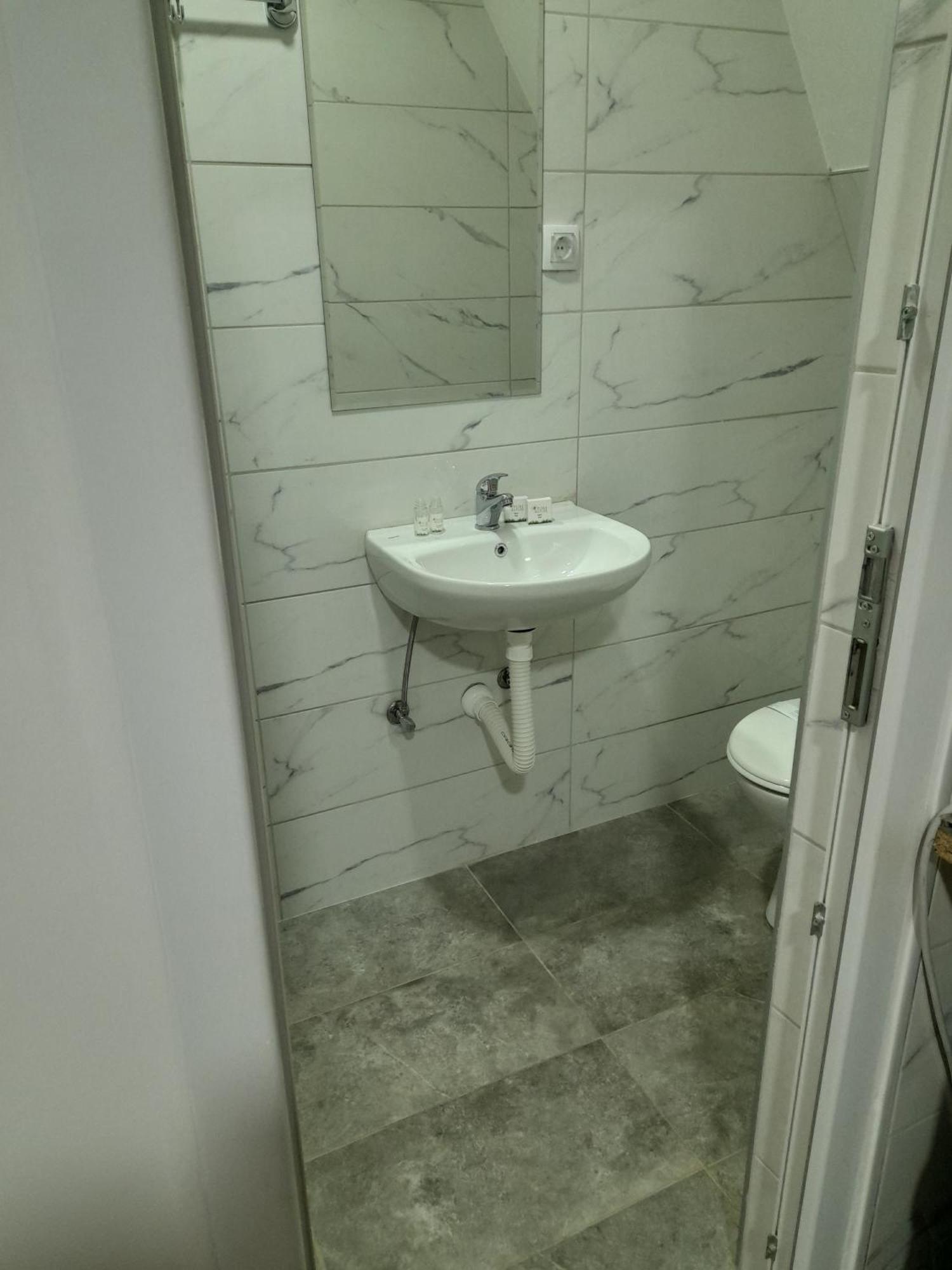 Libero Apartmani Surčin Extérieur photo