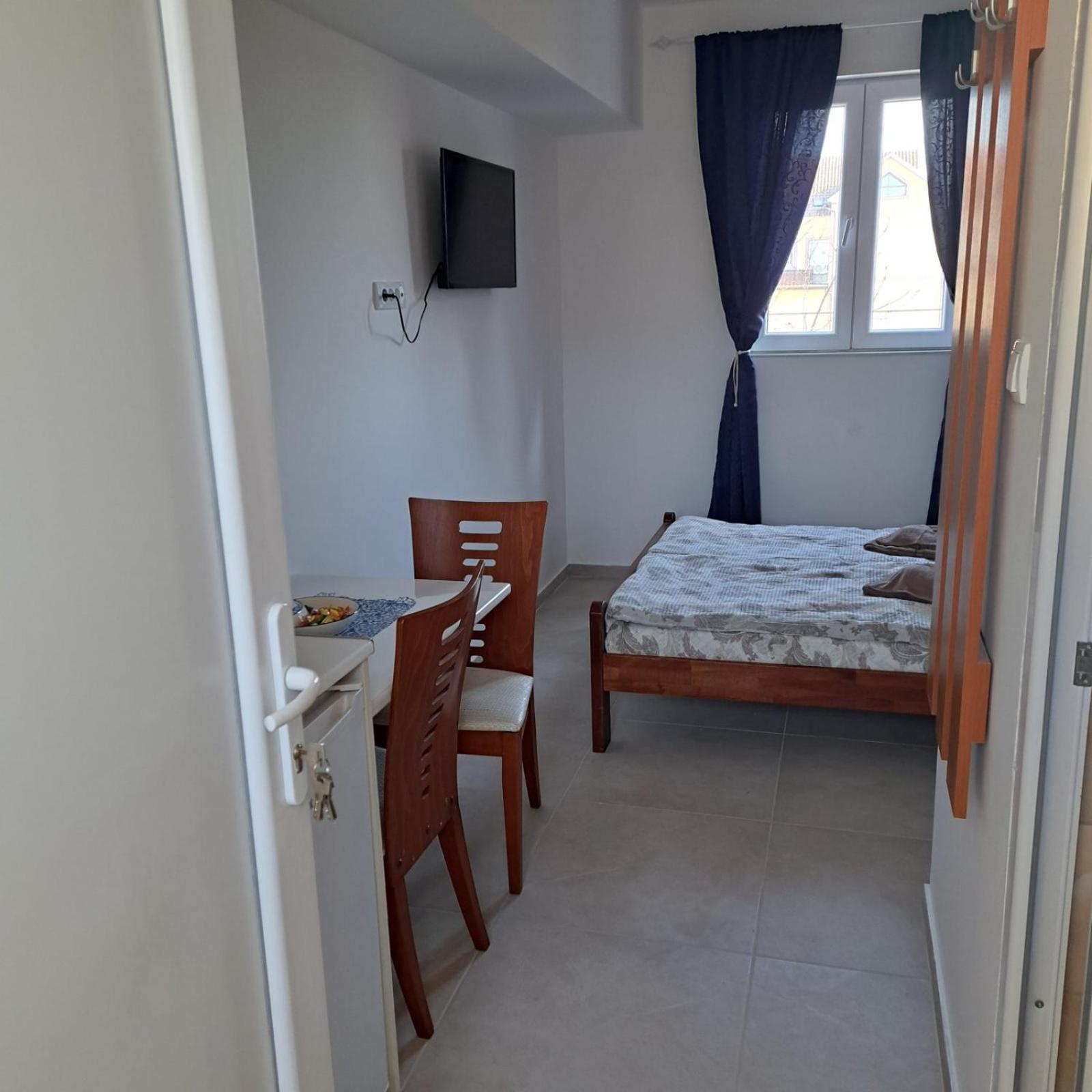 Libero Apartmani Surčin Chambre photo