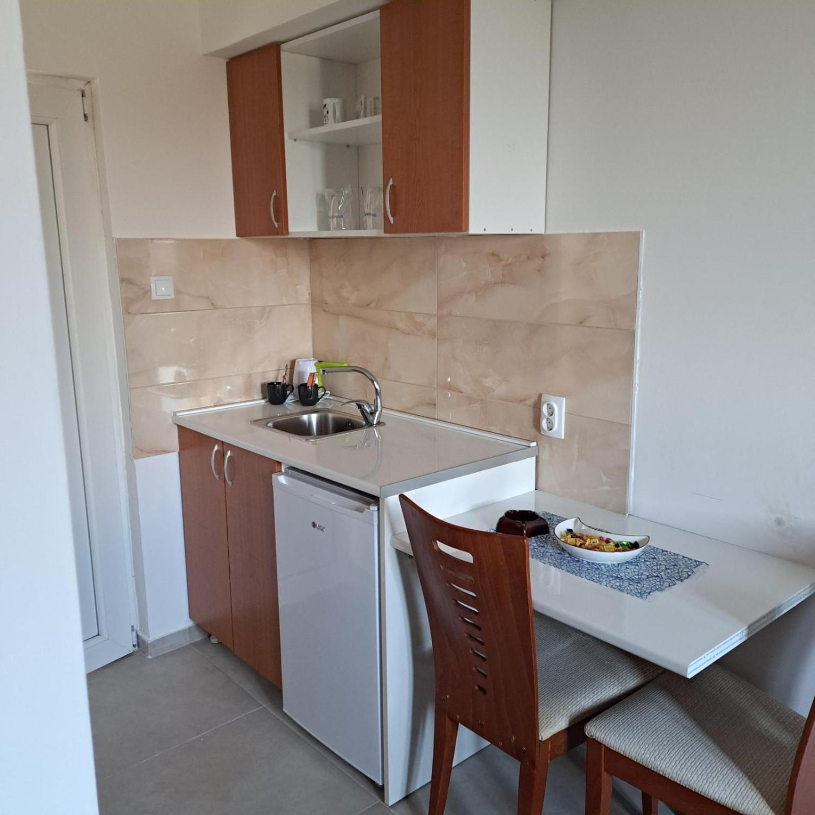 Libero Apartmani Surčin Chambre photo