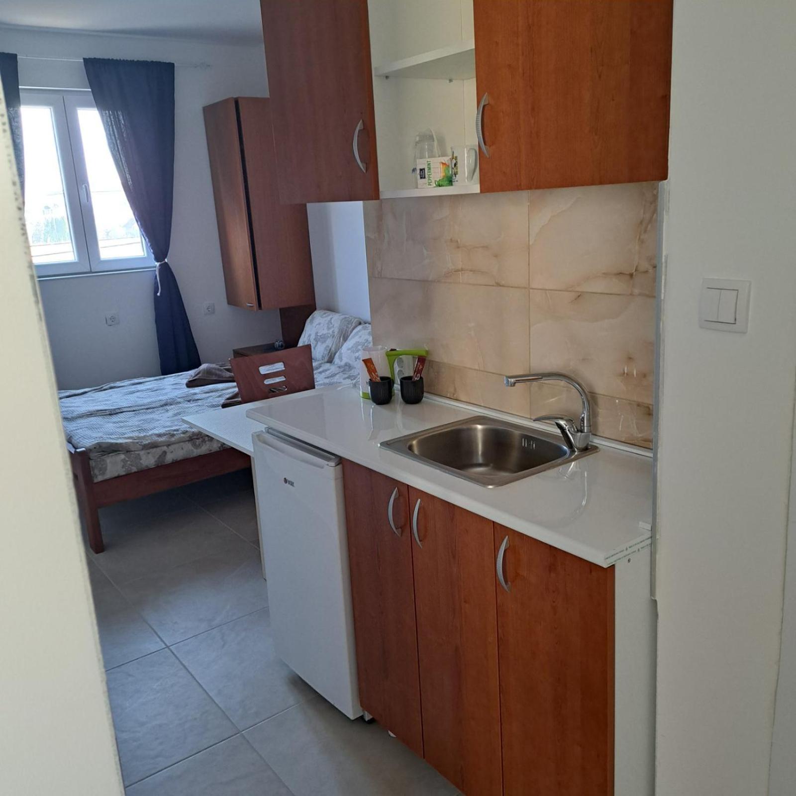 Libero Apartmani Surčin Chambre photo