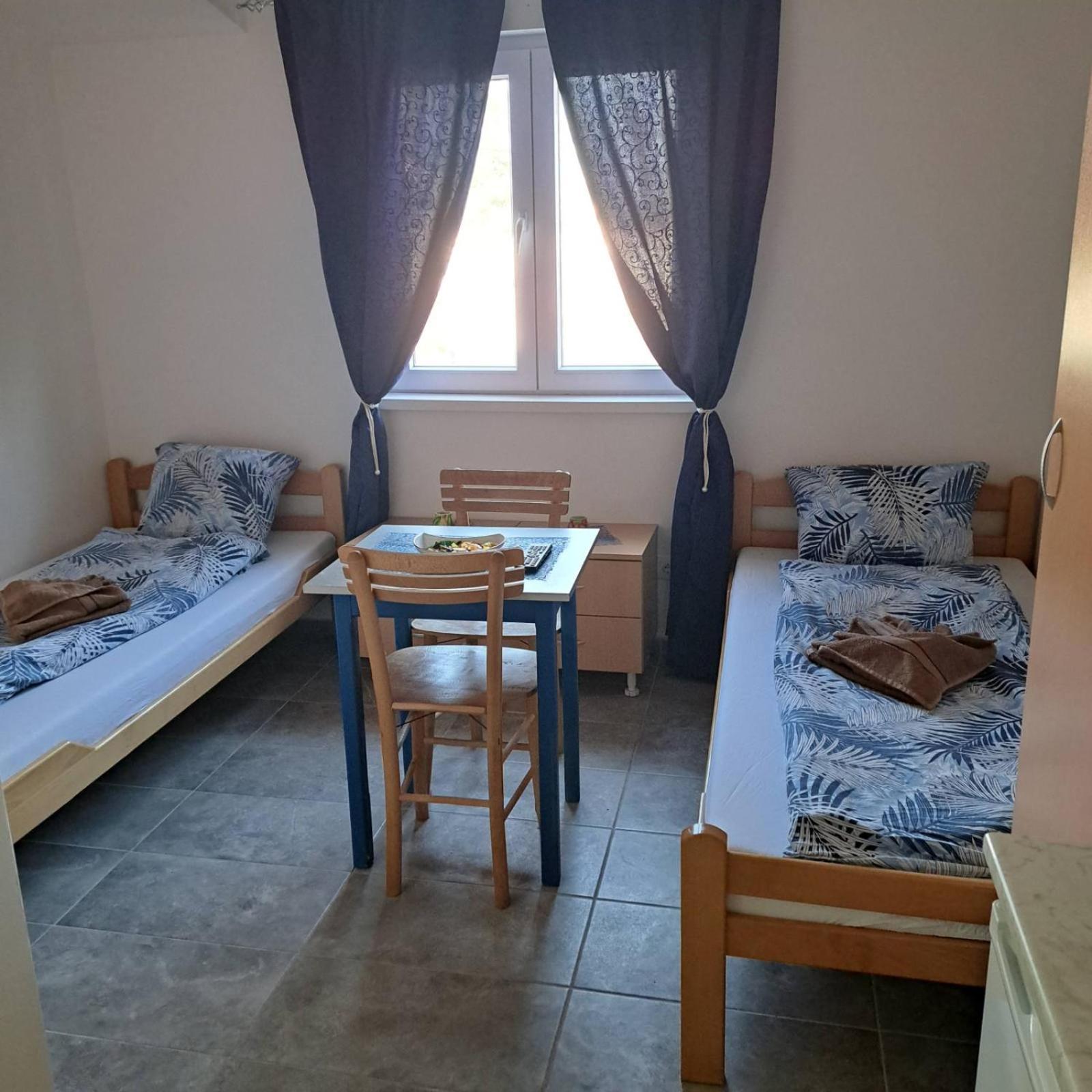 Libero Apartmani Surčin Chambre photo