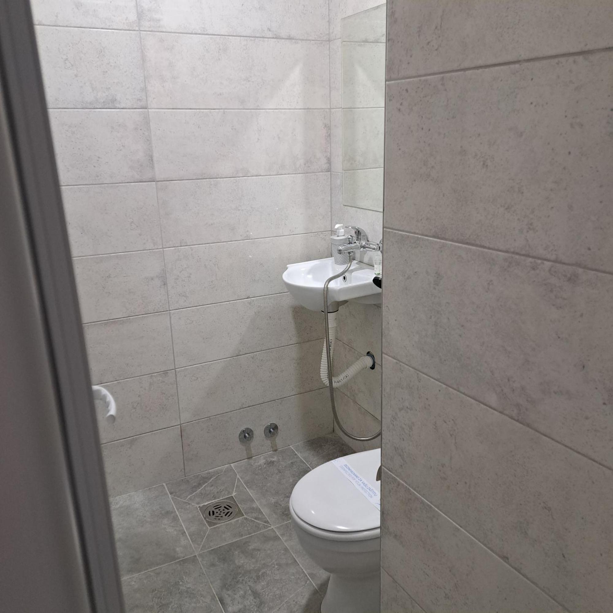 Libero Apartmani Surčin Extérieur photo